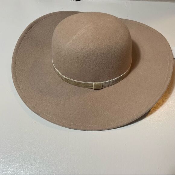 A NEW DAY WOOL HAT - Picture 1 of 5